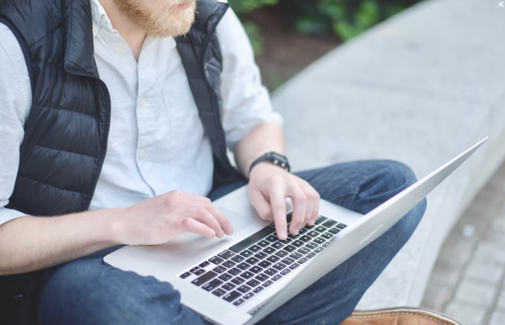 Best Cloud Storage Solutions For Seniors In New York