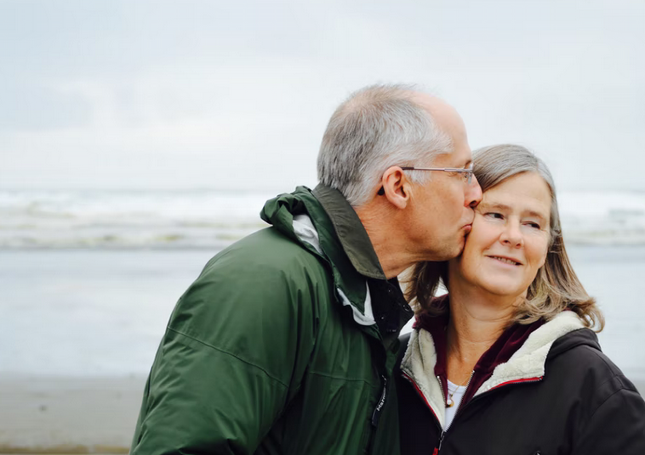 7 Best Online Dating Options For Seniors In Illinois