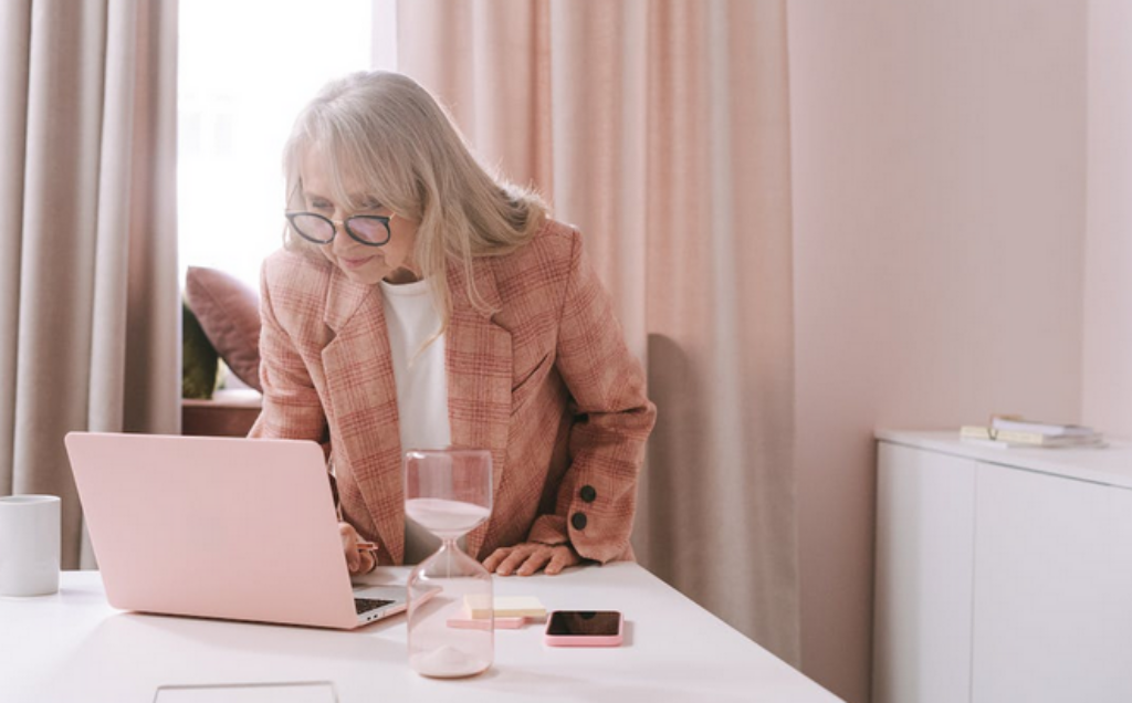 Best Online Jobs for Seniors in California