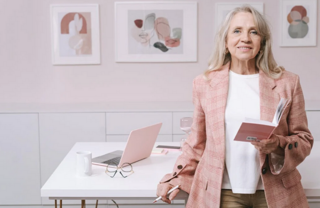 Best Online Jobs for Seniors in Michigan